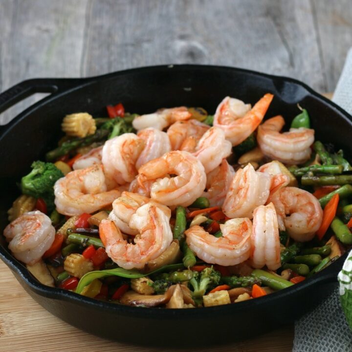Shrimp stir-fry with vegetables and shiitake mushrooms