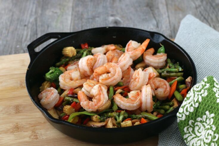 Shrimp stir-fry with vegetables and shiitake mushrooms