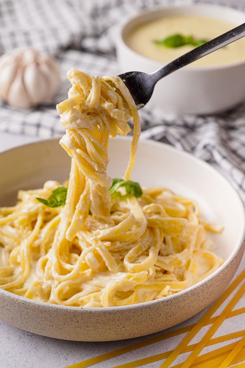 Roasted Garlic Cream Sauce