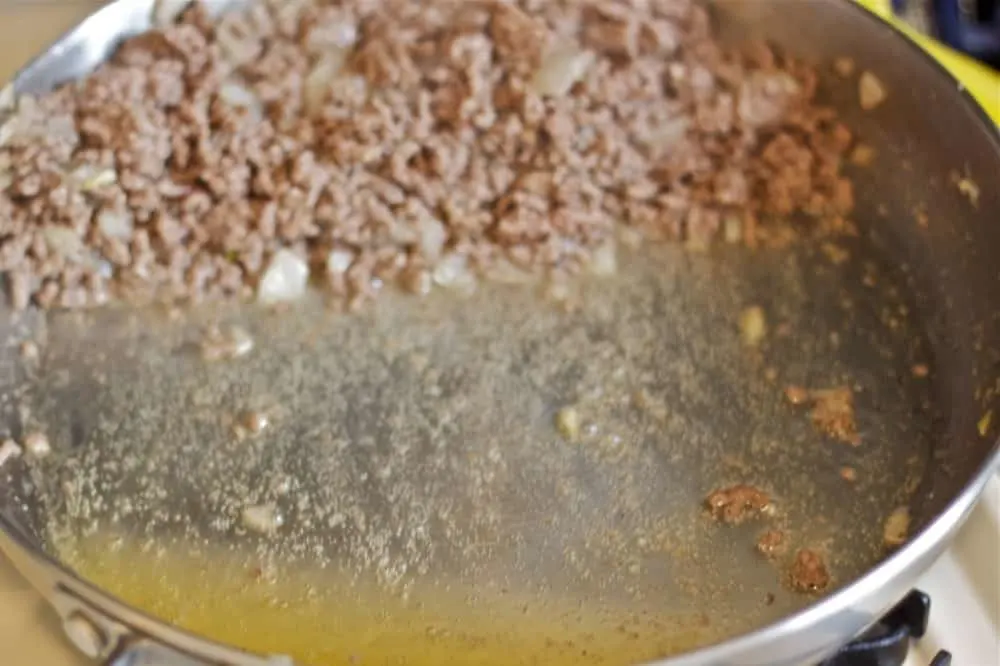 Draining Fat out of Ground Beef in a Stainless Steel Pan