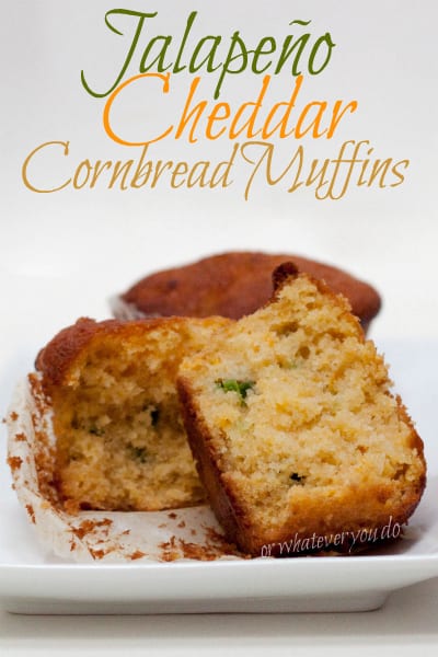 Jalapeno Cheddar Cornbread Muffins I www.OrWhateverYouDo.com I #recipe #baking #chili