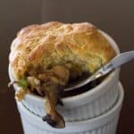 Mushroom Pot Pie I www.orwhateveryoudo.com I #recipe #food #dinner #mushroommakeover