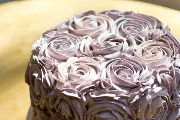 Rose Cake I www.orwhateveryoudo.com I #vanilla #dessert #meringue