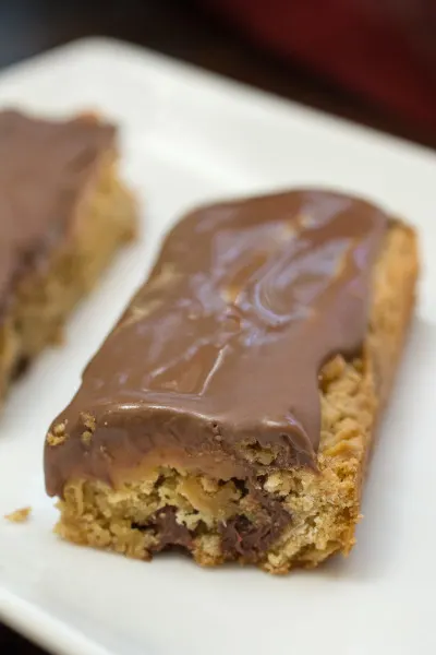 Oatmeal Caramel Chocoley Cookie Bars