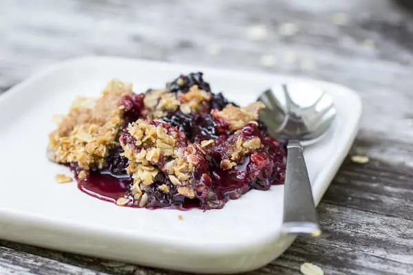 Blackberry Crisp