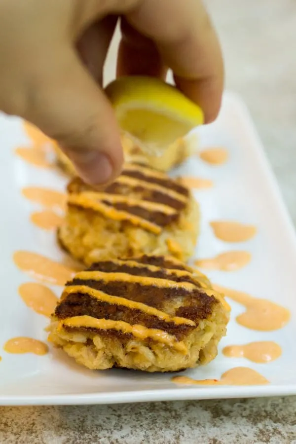 Crab Cakes with Roasted Red Pepper Aioli-9