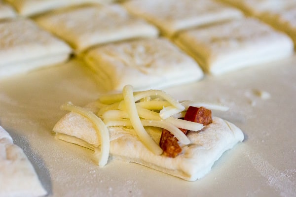 Pepperoni Pizza Roll Ups