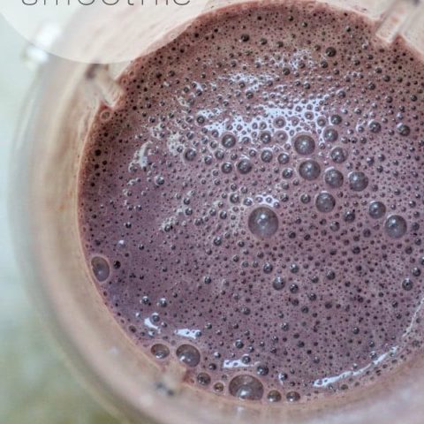 Blueberry Banana Green Smoothie