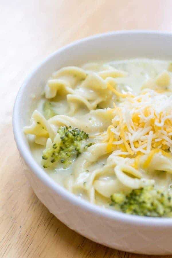 cheesy broccoli noodles recipe