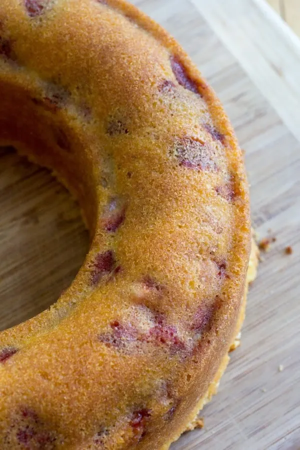 Strawberry Buttermilk Pound Cake-4