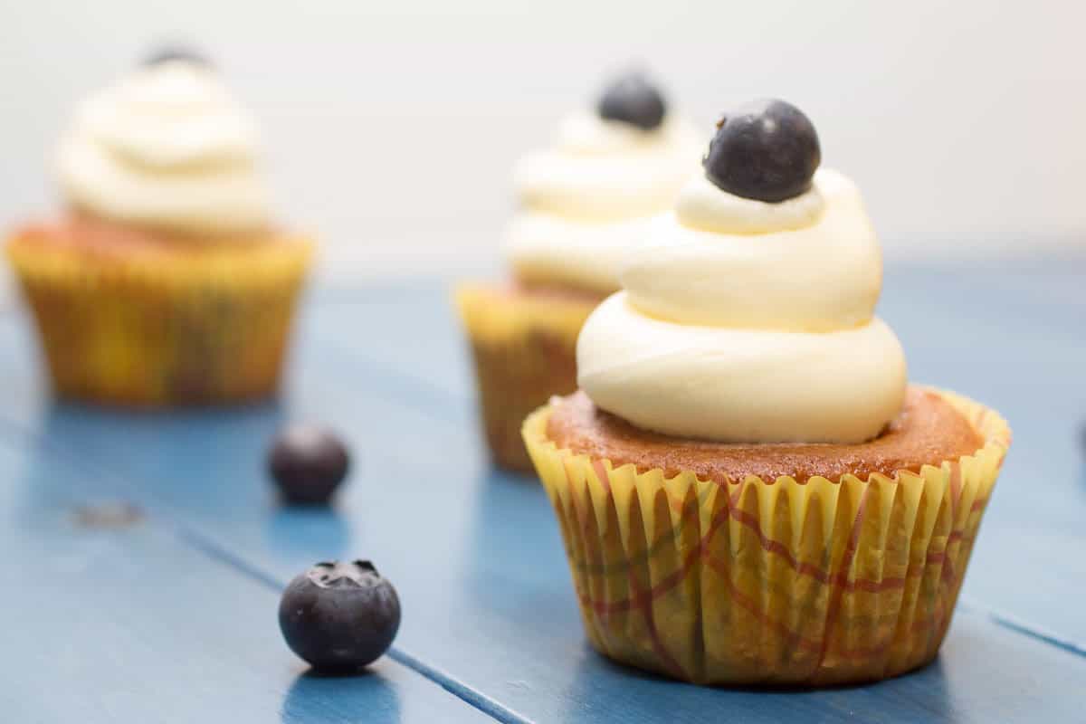 Cupcakes De Limón Y Arándanos