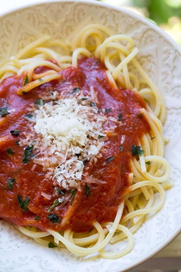 Quick and Easy Herbed Marinara