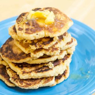 CORN bread in pancake form. WAY less mess than cornbread or muffins, great texture that's perfect for chili.
