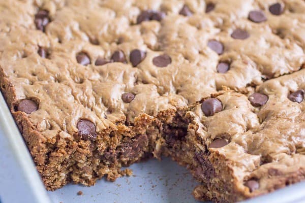Browned Butter Oatmeal Chocolate Chip Cookie Bars
