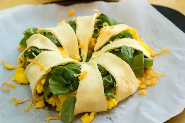 Sausage and Egg Breakfast Crescent Ring is a super easy and makes breakfast for a crowd in a snap. Reheats really well the next day too!