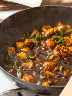 Spicy Garlic Chicken and Green Beans