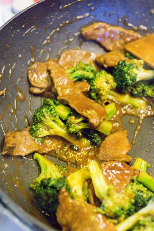 Easy Garlic Beef and Broccoli