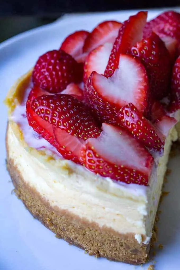 Instant Pot Strawberry Cheesecake