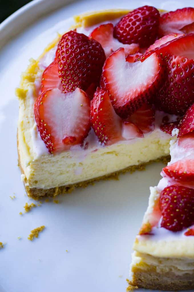 Instant Pot Strawberry Cheesecake