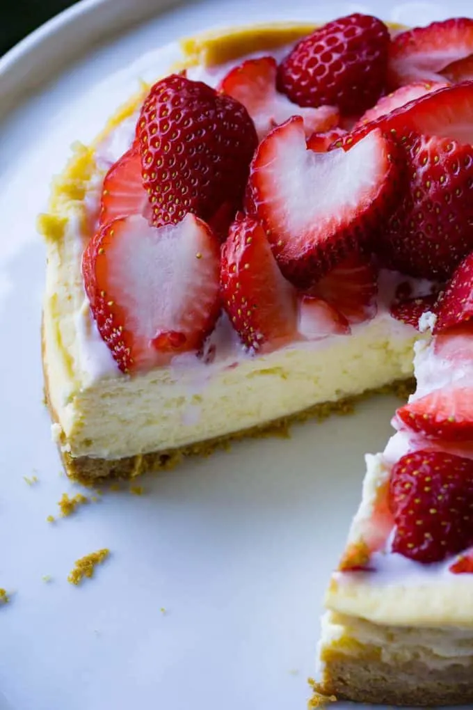 Instant Pot Strawberry Cheesecake