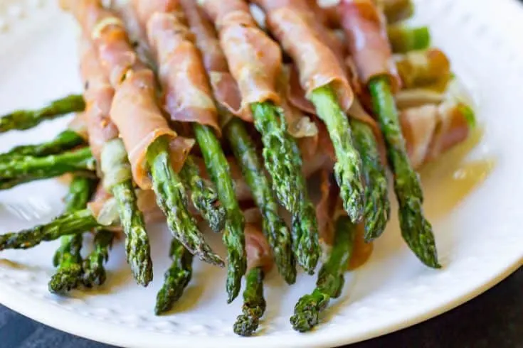 Traeger Grilled Prosciutto Asparagus