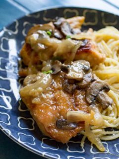 Traeger White Wine Chicken with Mushrooms