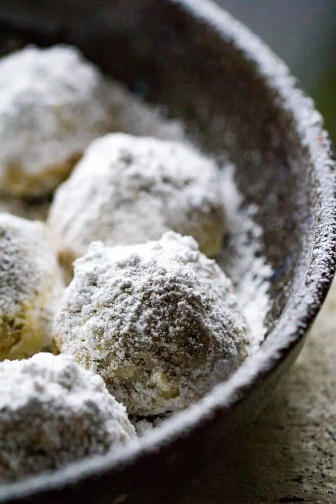 Snowball Cookies with Pecans