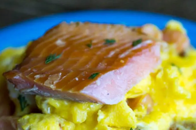 Smoked Salmon Scrambled Eggs - Easy breakfast or brunch recipe