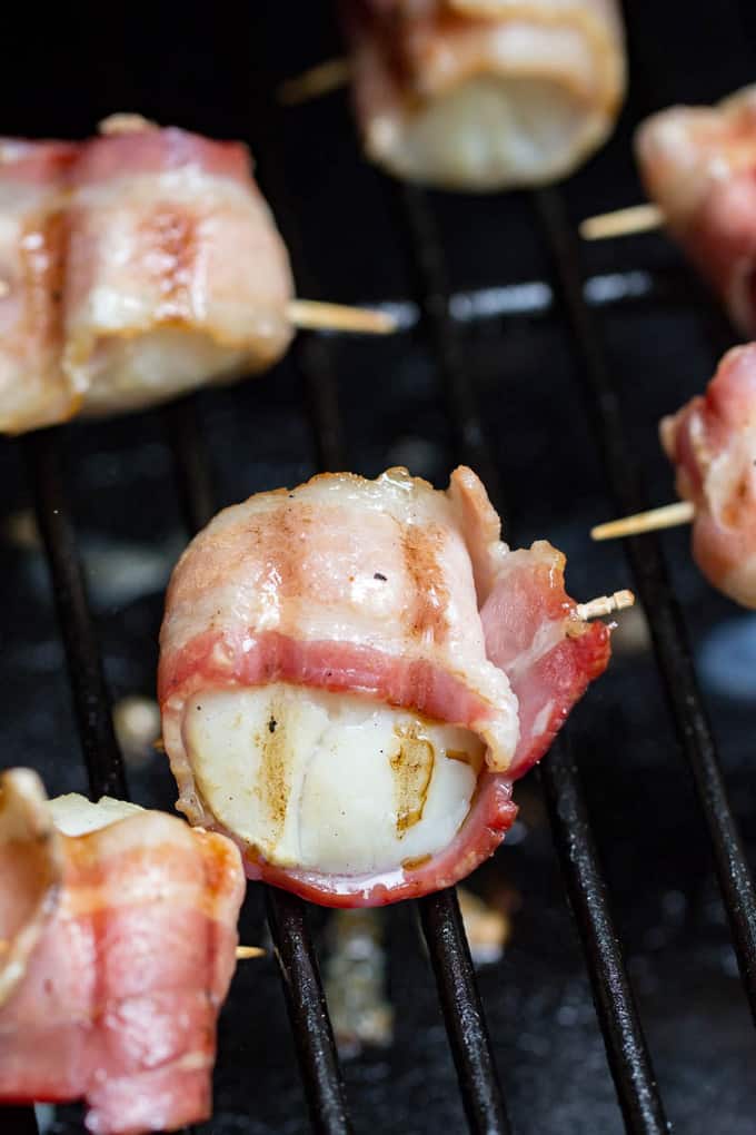 Traeger bacon wrapped scallops grilled scallop recipe