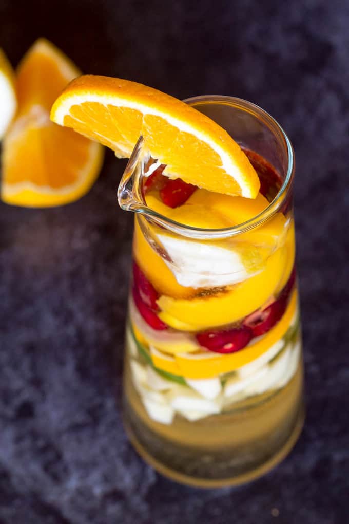 White Sangria Easy summer cocktail recipe with white wine