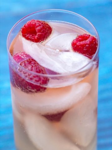 Strawberry Vodka Sparkler