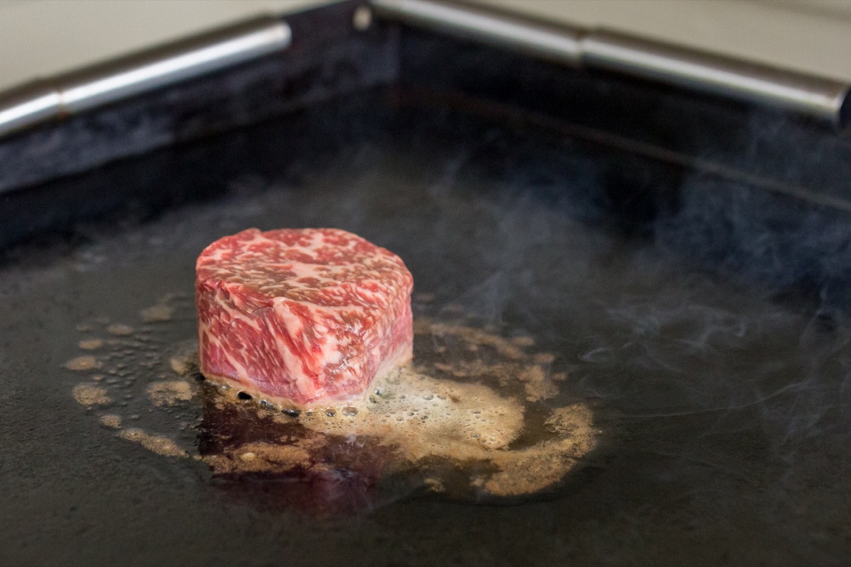 How'd I do? First steak on the blackstone : r/steak