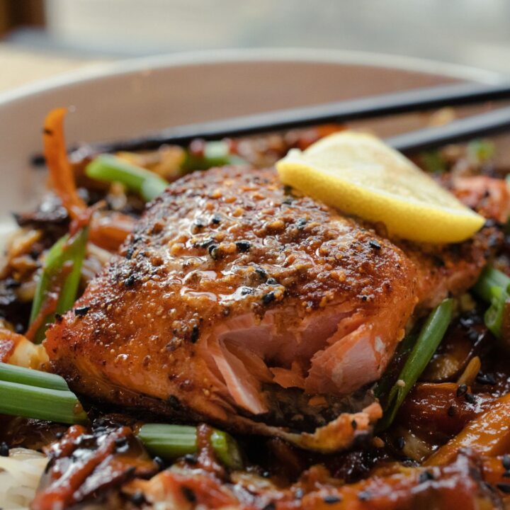 Grilled Togarashi Salmon Rice Noodle Bowl
