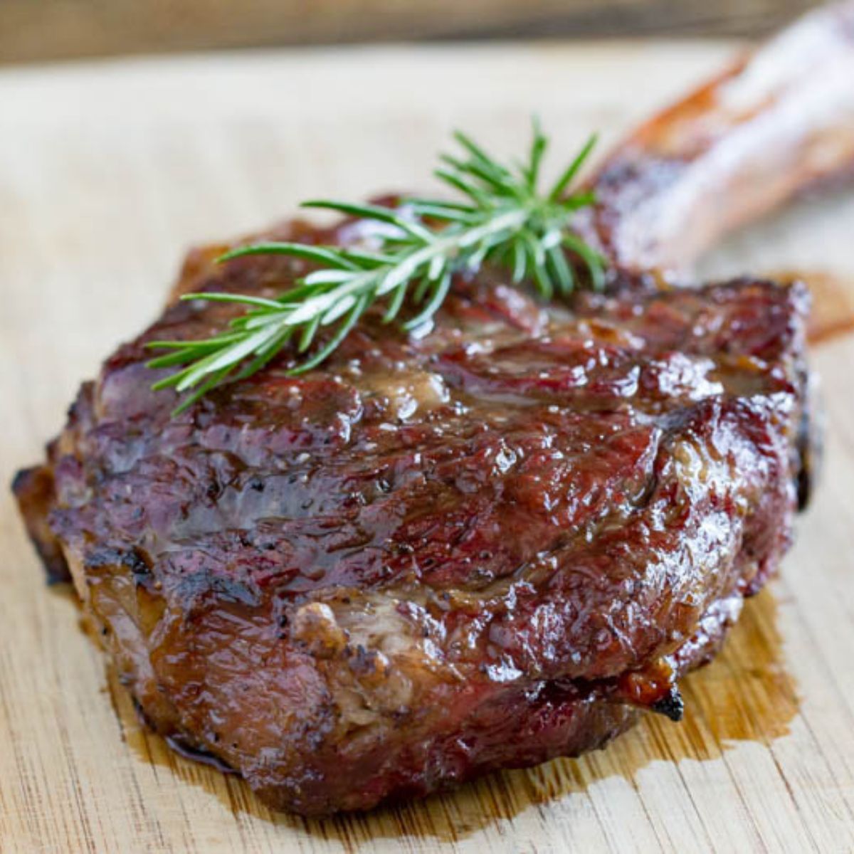Perfect Grilled Tomahawk Steak