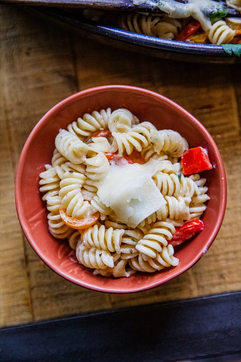 Boursin pasta with roasted tomatoes - Snippets of Paris