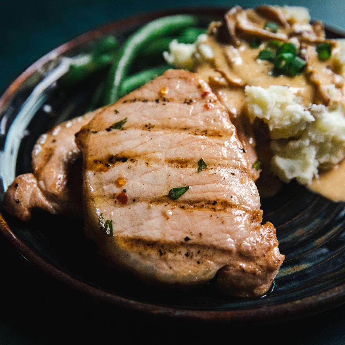 Grilled Marinated Pork Chops