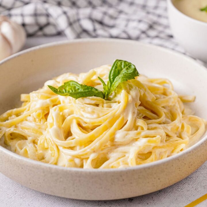 Roasted Garlic Cream Sauce