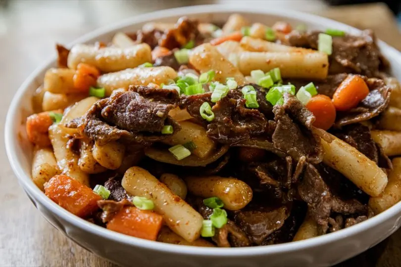 Spicy Beef and Rice Cakes