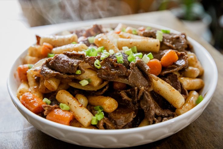 Spicy Beef and Rice Cakes