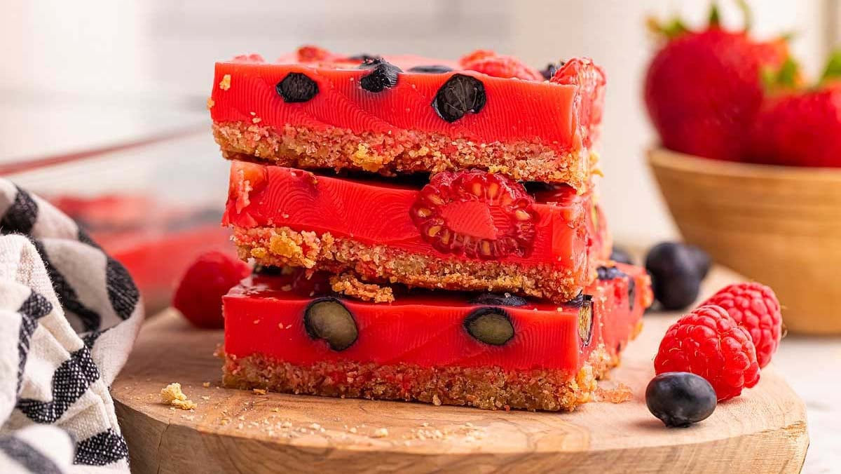 10 Reasons Why Jell-O Will Be In Your Dessert Rotation Again